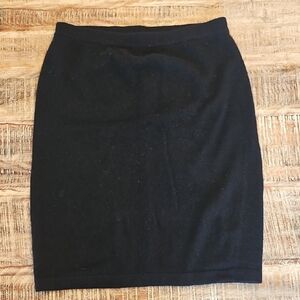 Elegant Black Wool Pencil Skirt